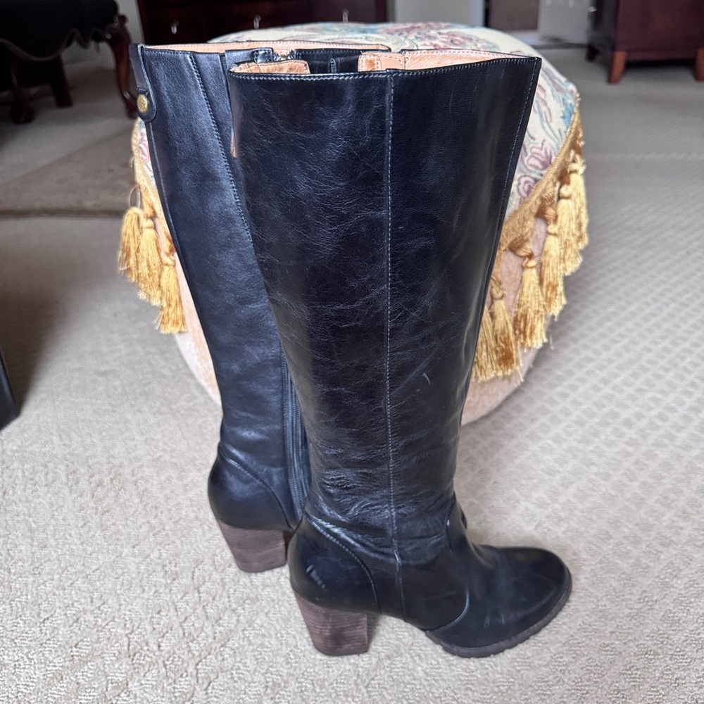 Clarks Black Boots - Picture 4 of 6